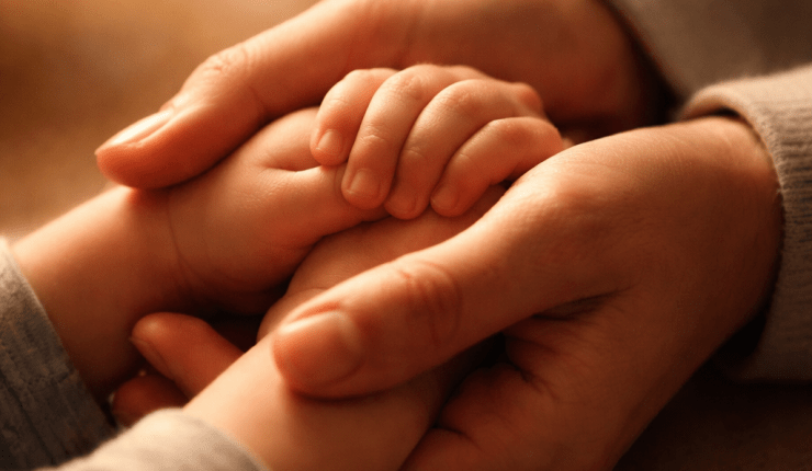 Podcast: Tu Hijo No Te Está Manipulando (y la Ciencia lo Demuestra) — del libro «Bésame Mucho» de Carlos González